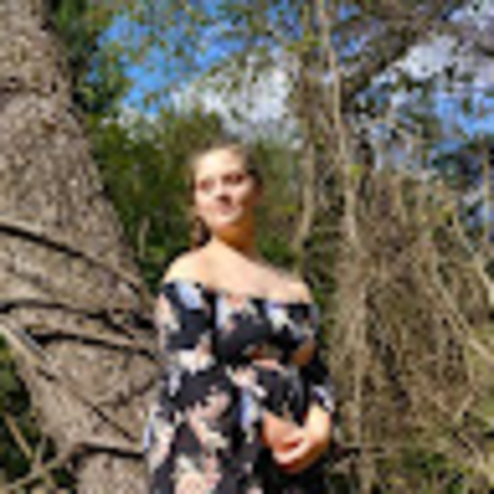 Meet your Posher, Cami